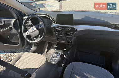 Внедорожник / Кроссовер Ford Escape 2020 в 