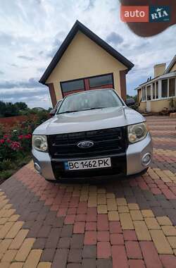 Внедорожник / Кроссовер Ford Escape 2010 в 