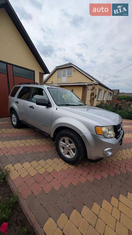 Внедорожник / Кроссовер Ford Escape 2010 в Львове