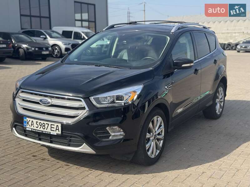 Внедорожник / Кроссовер Ford Escape 2018 в Ровно