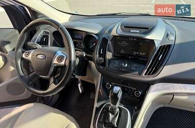 Внедорожник / Кроссовер Ford Escape 2013 в 