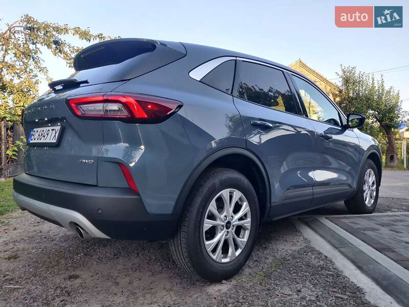Позашляховик / Кросовер Ford Escape 2023 в Золочеві