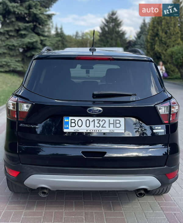 Внедорожник / Кроссовер Ford Escape 2017 в Тернополе