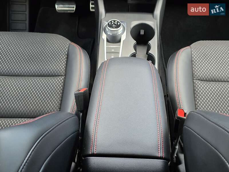 Внедорожник / Кроссовер Ford Escape 2024 в Кривом Роге