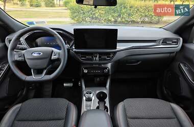 Внедорожник / Кроссовер Ford Escape 2024 в 
