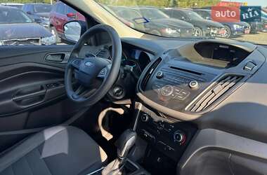 Внедорожник / Кроссовер Ford Escape 2017 в 