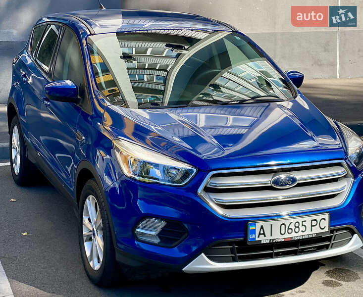 Внедорожник / Кроссовер Ford Escape 2018 в Вышгороде