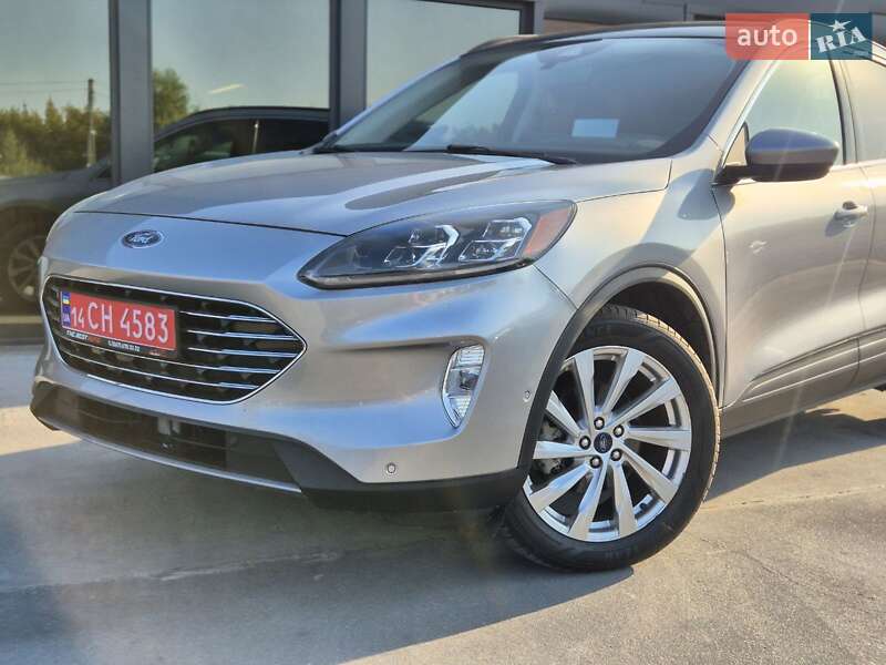 Позашляховик / Кросовер Ford Escape 2021 в Рівному