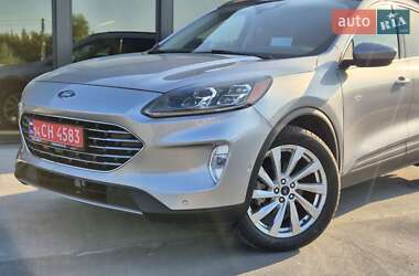 Внедорожник / Кроссовер Ford Escape 2021 в 