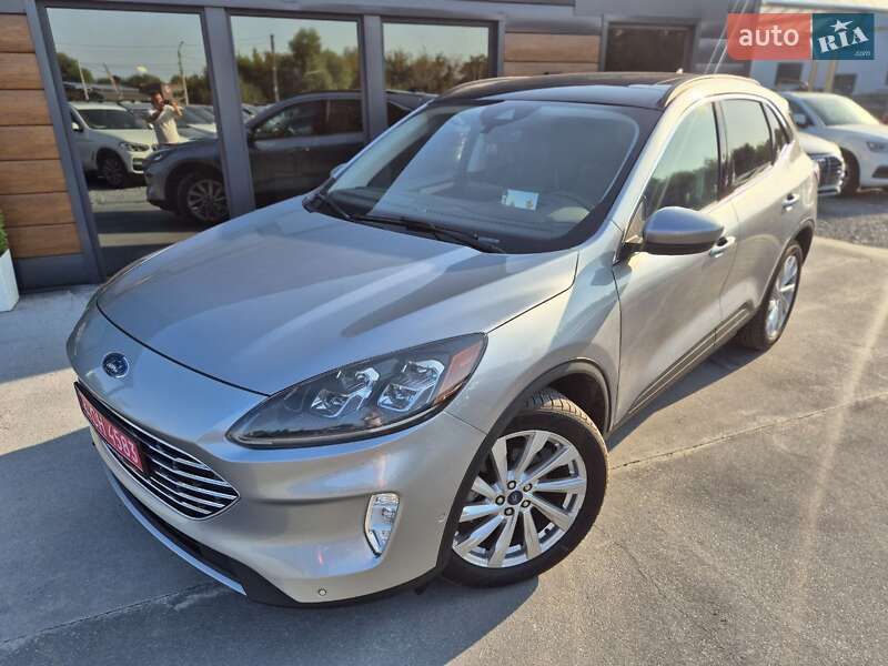 Позашляховик / Кросовер Ford Escape 2021 в Рівному