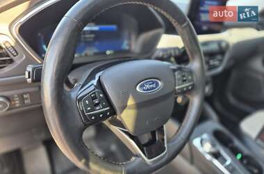 Внедорожник / Кроссовер Ford Escape 2021 в 