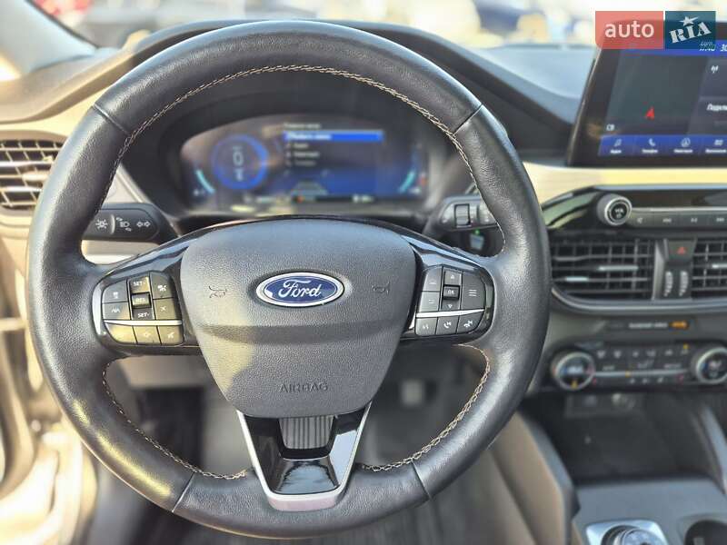Позашляховик / Кросовер Ford Escape 2021 в Рівному