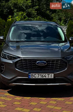 Внедорожник / Кроссовер Ford Escape 2023 в 