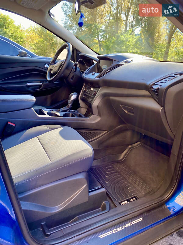 Внедорожник / Кроссовер Ford Escape 2018 в Вышгороде