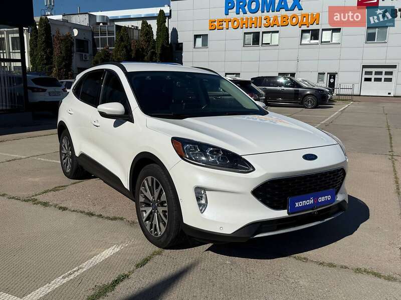 Внедорожник / Кроссовер Ford Escape 2020 в Киеве