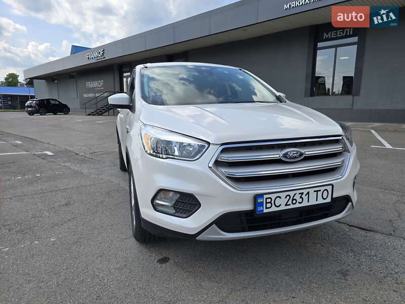 Внедорожник / Кроссовер Ford Escape 2019 в Львове