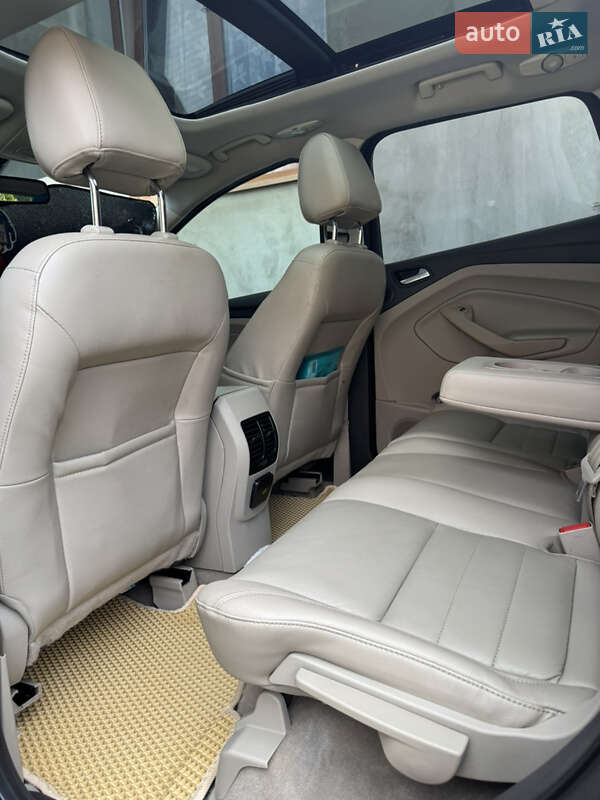 Внедорожник / Кроссовер Ford Escape 2014 в Измаиле