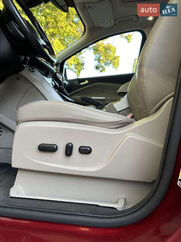 Внедорожник / Кроссовер Ford Escape 2013 в Благовещенском фото 7 Внедорожник / Кроссовер Ford Escape 2013 в Благовещенском