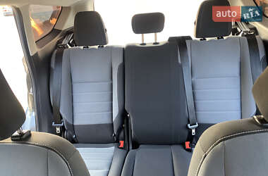 Внедорожник / Кроссовер Ford Escape 2018 в 