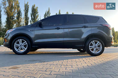 Внедорожник / Кроссовер Ford Escape 2018 в Хмельницком