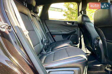 Внедорожник / Кроссовер Ford Escape 2023 в 