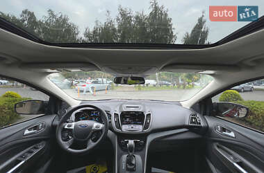 Внедорожник / Кроссовер Ford Escape 2014 в 
