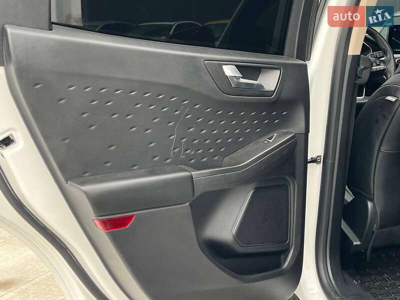 Внедорожник / Кроссовер Ford Escape 2020 в Львове