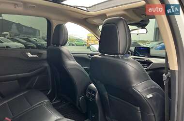 Позашляховик / Кросовер Ford Escape 2020 в 