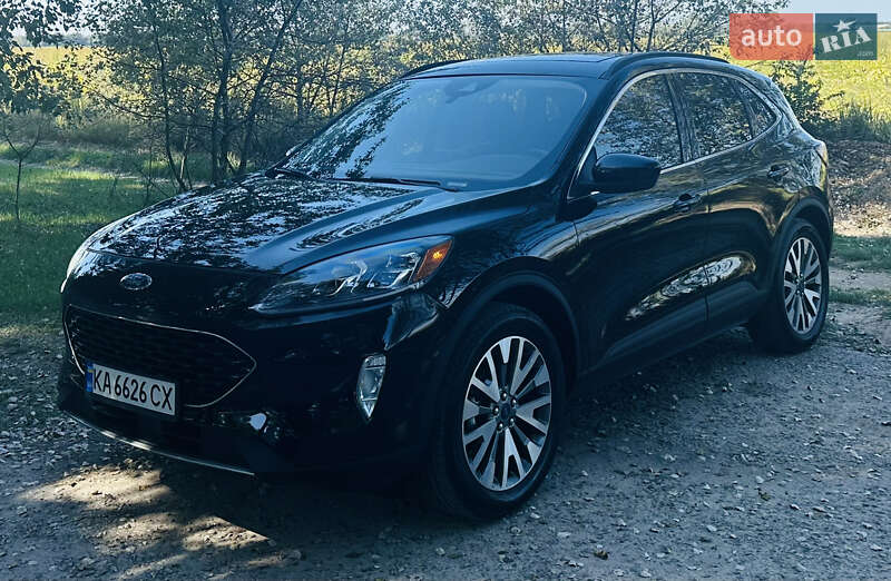 Внедорожник / Кроссовер Ford Escape 2021 в Киеве
