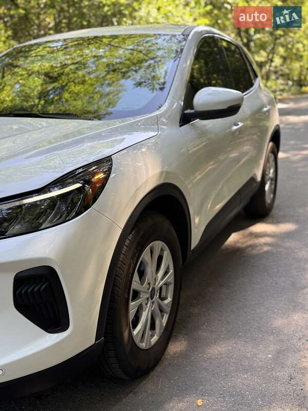Внедорожник / Кроссовер Ford Escape 2023 в Киеве фото 70 Внедорожник / Кроссовер Ford Escape 2023 в Киеве