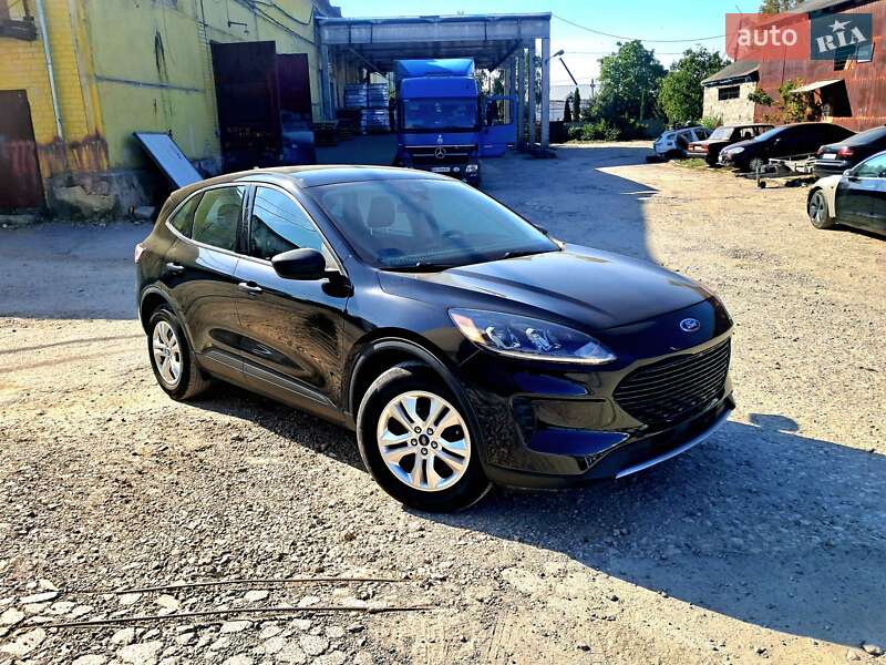 Внедорожник / Кроссовер Ford Escape 2020 в Тернополе