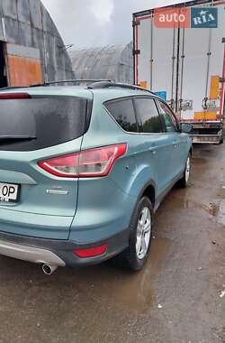 Внедорожник / Кроссовер Ford Escape 2013 в 