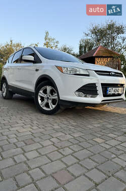 Внедорожник / Кроссовер Ford Escape 2014 в 