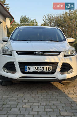 Внедорожник / Кроссовер Ford Escape 2014 в 
