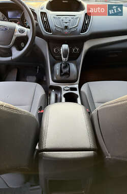Внедорожник / Кроссовер Ford Escape 2014 в 