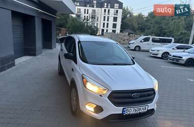 Внедорожник / Кроссовер Ford Escape 2016 в 