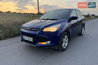 Внедорожник / Кроссовер Ford Escape 2015 в 