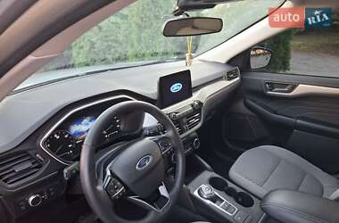 Внедорожник / Кроссовер Ford Escape 2022 в 