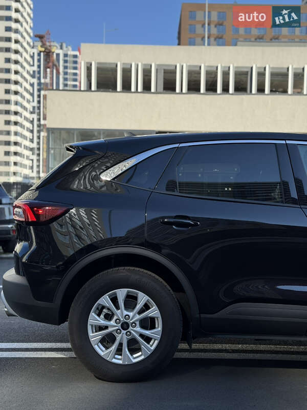 Внедорожник / Кроссовер Ford Escape 2023 в Киеве