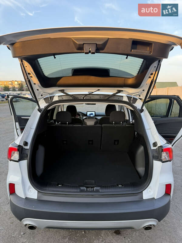 Внедорожник / Кроссовер Ford Escape 2021 в Виннице