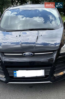 Внедорожник / Кроссовер Ford Escape 2015 в Умани