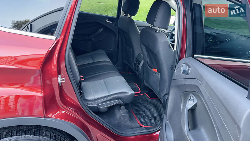 Внедорожник / Кроссовер Ford Escape 2015 в Львове