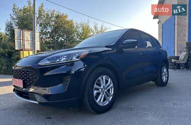 Позашляховик / Кросовер Ford Escape 2021 в Рівному