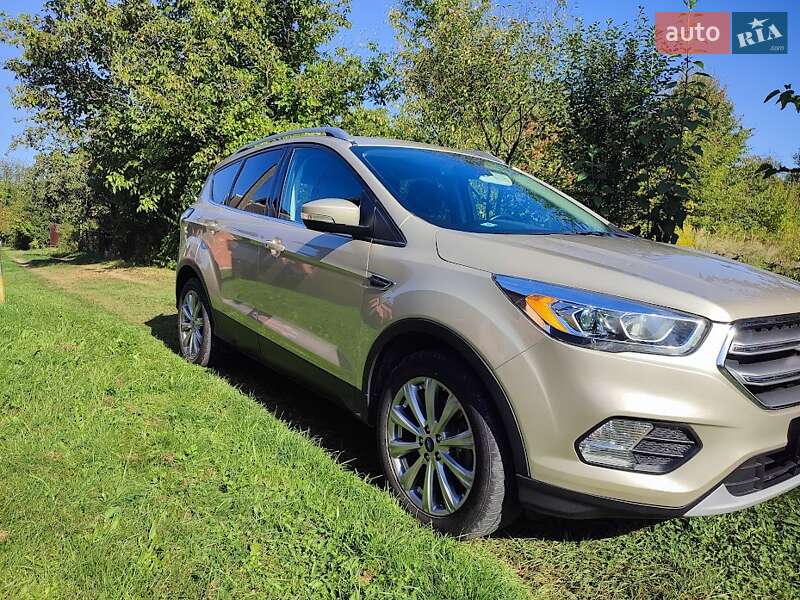 Внедорожник / Кроссовер Ford Escape 2017 в Калуше фото 5 Внедорожник / Кроссовер Ford Escape 2017 в Калуше
