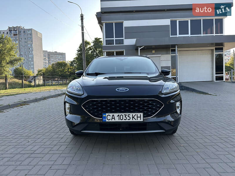 Внедорожник / Кроссовер Ford Escape 2020 в Черкассах