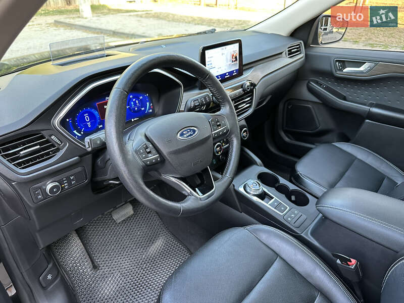 Внедорожник / Кроссовер Ford Escape 2020 в Черкассах