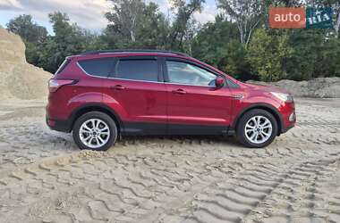 Внедорожник / Кроссовер Ford Escape 2018 в Днепре