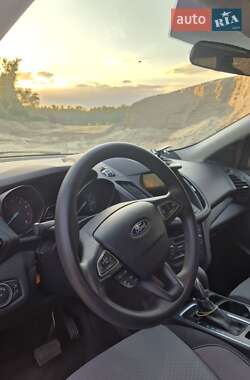 Внедорожник / Кроссовер Ford Escape 2018 в Днепре