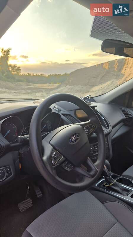Внедорожник / Кроссовер Ford Escape 2018 в Днепре