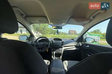 Позашляховик / Кросовер Ford Escape 2017 в 